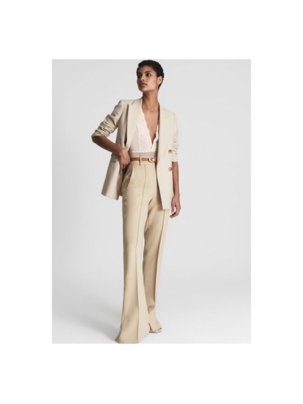 New! REISS Stretch Sexy Lace Plunge Open Back Bodysuit in Cream Ivory - Picture 4 of 11